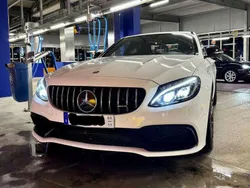 Weiß Gebraucht 2017 Mercedes C63S AMG AMG Limousine | 47.999 € (Fairer Preis)