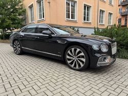 Onyx Gebraucht 2023 Bentley Flying Spur Mulliner Limousine | 215.999 € (Etwas zu teuer)