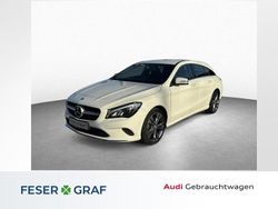 Weiß Gebraucht 2017 Mercedes CLA180 Shooting Brake Kombi | 15.890 € (Fairer Preis)