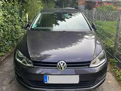 Grau Gebraucht 2015 VW Golf VII LOUNGE Limousine | 10.550 € (Guter Preis)