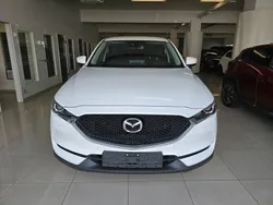 Weiß Gebraucht 2021 Mazda CX-5 Exclusive-Line SUV | 25.700 € (Guter Preis)