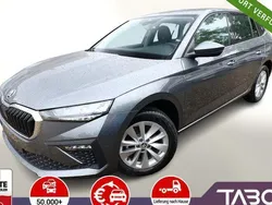 Blau (race blau metallic) Neu 2025 Skoda Scala Selection Kleinwagen | 23.788 € (Guter Preis)