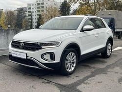 Weiß purewhite Gebraucht 2023 VW T-Roc Life SUV | 23.980 € (Superpreis)