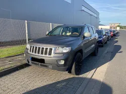 Grau Gebraucht 2011 Jeep Grand Cherokee Overland SUV | 9.700 € (Fairer Preis)