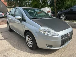 Silber Gebraucht 2009 Fiat Punto Kleinwagen | 2.000 € (Fairer Preis)