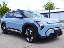 Blau Neu 2025 Kia EV3 4 SUV | 33.980 € (Superpreis)