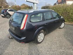 Violet Gebraucht 2009 Ford Focus Kombi | 1.490 € (Guter Preis)