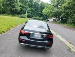 Schwarz Gebraucht 2022 Mercedes E220 Limousine | 25.000 € (Fairer Preis)