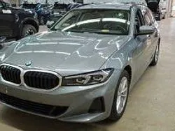 Grau Gebraucht 2023 BMW 320 Shadowline Kombi | 32.799 € (Guter Preis)
