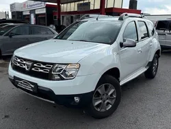 Weiß Gebraucht 2015 Dacia Duster Celebration SUV | 8.200 € (Guter Preis)