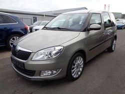 Beige Gebraucht 2011 Skoda Roomster Comfort Van / Kleinbus | 5.999 € (Fairer Preis)
