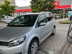Silber Gebraucht 2011 VW Touran Style Van / Kleinbus | 5.700 € (Fairer Preis)