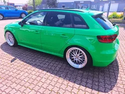 Grün Gebraucht 2014 Audi S3 Design Limousine | 22.900 €