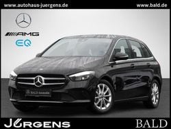 Metalliclack kosmosschwarz Gebraucht 2022 Mercedes B200 Progressive Van / Kleinbus | 25.380 € (Guter Preis)
