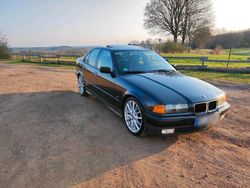 Schwarz Gebraucht 1995 BMW 328 Limousine | 7.990 €