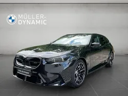 Black sapphire metallic Neu 2025 BMW M5 Sport Line Kombi | 143.490 € (Superpreis)