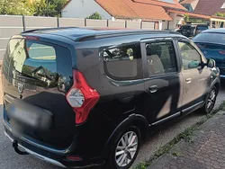 Blau Gebraucht 2021 Dacia Lodgy Stepway Van / Kleinbus | 15.100 € (Fairer Preis)