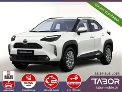 Weiss Neu 2025 Toyota Yaris Cross SUV | 25.088 €