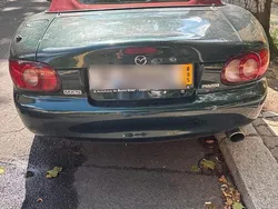 Grün Gebraucht 2001 Mazda MX5 Cabrio | 1.999 €