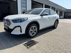 Alpinweiß uni Neu 2025 BMW iX2 Sport Line SUV | 52.380 € (Superpreis)