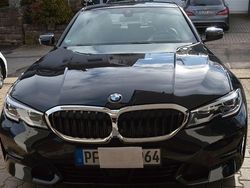 Schwarz Gebraucht 2020 BMW 320 Sport Line Limousine | 26.850 € (Superpreis)