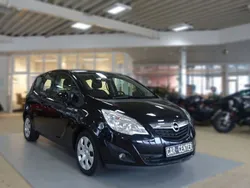 Schwarz Gebraucht 2011 Opel Meriva Edition Van / Kleinbus | 6.450 € (Fairer Preis)