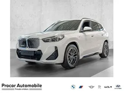 Weiß Neu 2025 BMW iX1 M Sport SUV | 52.950 € (Etwas zu teuer)