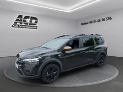 Schwarz Gebraucht 2024 Dacia Jogger Extreme SUV | 22.770 € (Fairer Preis)