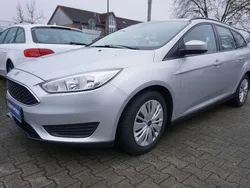 Polarsilber metallic Gebraucht 2016 Ford Focus Trend Kombi | 5.999 € (Fairer Preis)