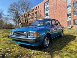 Blau Gebraucht 1980 Mazda 626 Limousine | 8.999 €