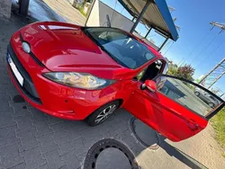 Rot Gebraucht 2010 Ford Fiesta Kleinwagen | 2.000 €