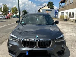Grau Gebraucht 2018 BMW X1 Sport Line SUV | 22.999 € (Fairer Preis)
