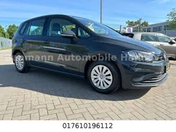 Grau Gebraucht 2020 VW Golf Sportsvan Trendline Van / Kleinbus | 11.999 € (Guter Preis)