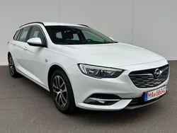 Weiß Gebraucht 2020 Opel Insignia Business Edition Kombi | 12.790 € (Teuer)