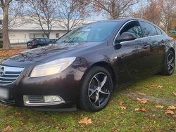 Braun Gebraucht 2011 Opel Insignia Eco Limousine | 2.250 € (Superpreis)