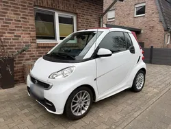 Weiß Gebraucht 2014 Smart ForTwo Coupé Passion Cabrio | 8.490 € (Etwas zu teuer)