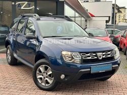 Blau Gebraucht 2017 Dacia Duster Lauréate SUV | 10.490 € (Guter Preis)
