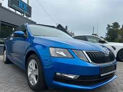 Blau Gebraucht 2019 Skoda Octavia Ambition Kombi | 16.900 € (Fairer Preis)