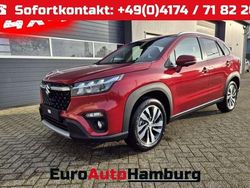 Energetic red pearl Neu 2025 Suzuki SX4 S-Cross Comfort+ Limousine | 28.590 € (Guter Preis)