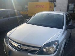Silber Gebraucht 2009 Opel Astra Kombi | 2.700 € (Teuer)