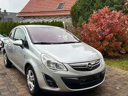 Silber Gebraucht 2012 Opel Corsa Edition Kleinwagen | 5.400 € (Fairer Preis)