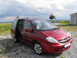 Rot Gebraucht 2005 Citroën C8 Van / Kleinbus | 8.500 €
