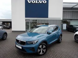 Blau Gebraucht 2023 Volvo XC40 Core SUV | 31.900 € (Superpreis)