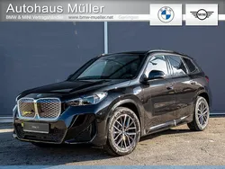 Saphirschwarz Neu 2025 BMW iX1 M Sport SUV | 46.160 € (Superpreis)
