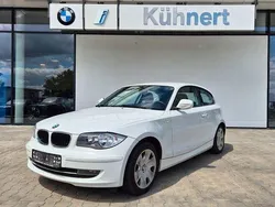 Weiß Gebraucht 2010 BMW 116 Kleinwagen | 3.300 € (Guter Preis)