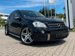 Schwarz Gebraucht 2006 Mercedes ML320 AMG SUV | 7.500 € (Fairer Preis)