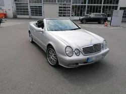 Silber Gebraucht 2003 Mercedes CLK230 Avantgarde Cabrio | 12.950 €