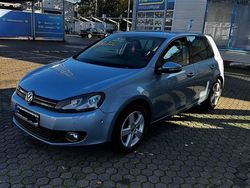 Blau Gebraucht 2010 VW Golf Team Limousine | 5.599 € (Etwas zu teuer)