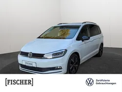 Weiss Gebraucht 2018 VW Touran Highline Van / Kleinbus | 21.876 € (Etwas zu teuer)