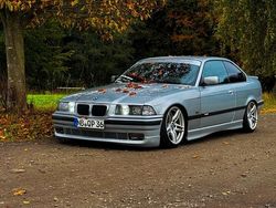 Silber Gebraucht 1997 BMW 320 Coupé | 7.000 € (Etwas zu teuer)